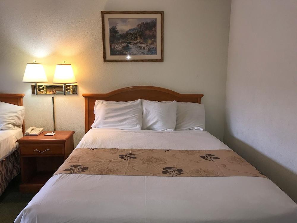 Americas Best Value Inn - פנדלטון מראה חיצוני תמונה