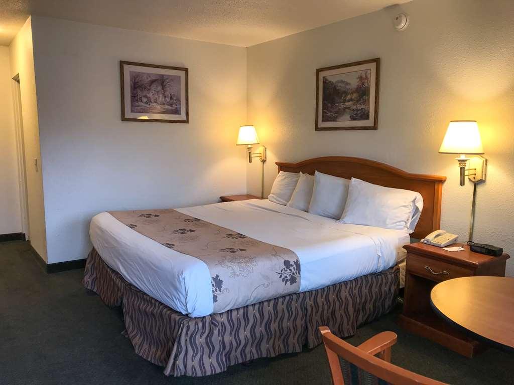 Americas Best Value Inn - פנדלטון חדר תמונה